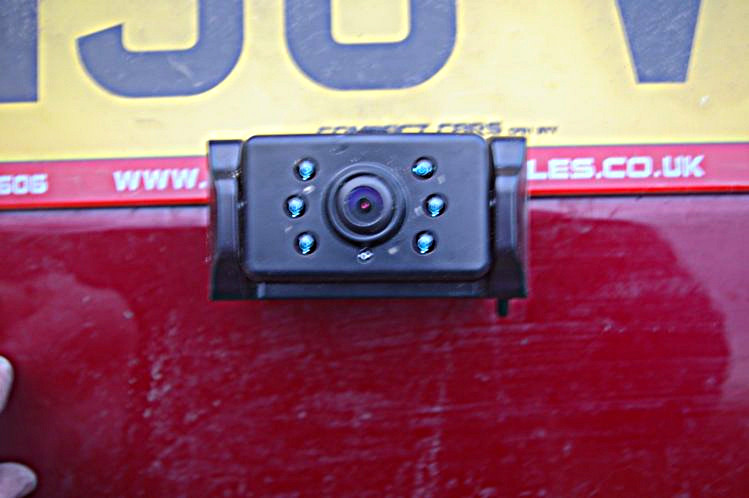 Fitting a Peugeot 308SW reversing camera step D-3b